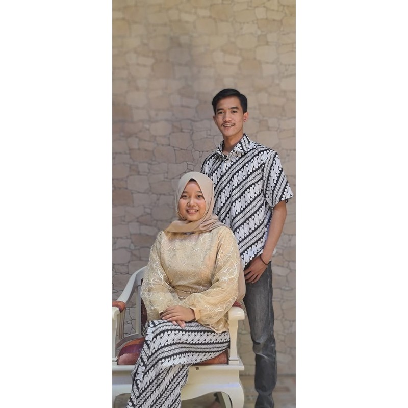 batik kebaya couple