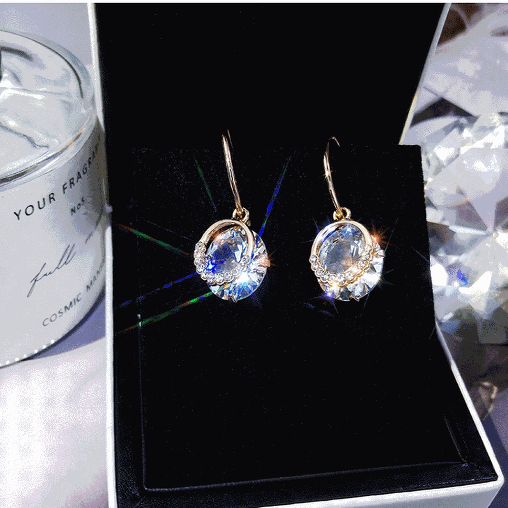 Anting Kristal Berlian Gaya Korea