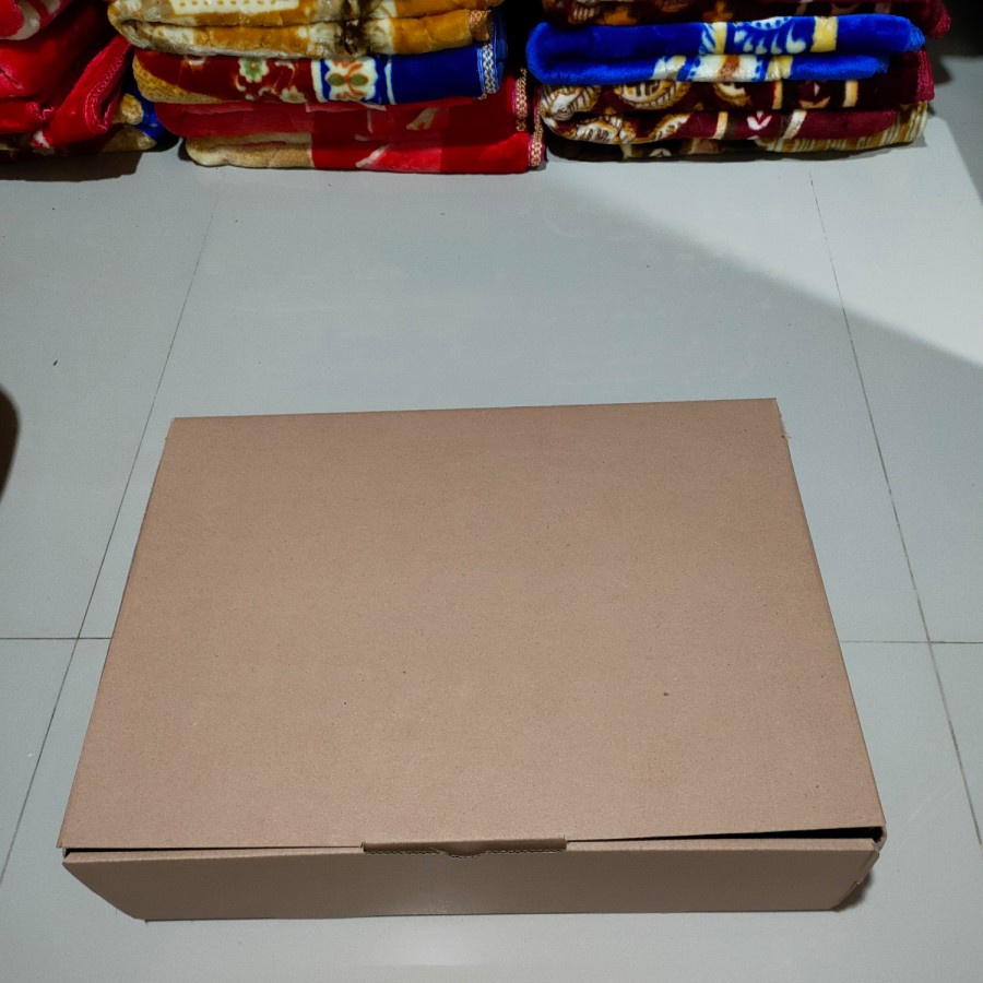 sajadah tebal empuk ukuran 70x110 plus box souvenir