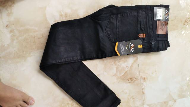 Celana Jeans Panjang Pria Lepis dengan Stretch dan Potongan Pensil