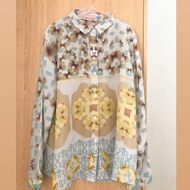 Ria miranda abbey top