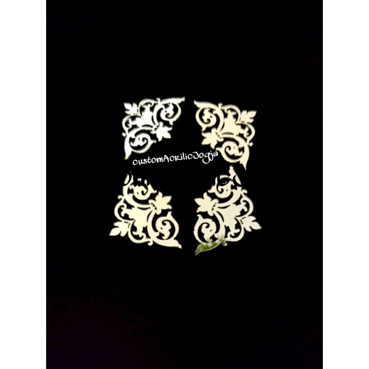 Sudut Siku Hantaran Akrilik