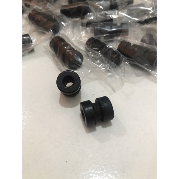 Karet Slebor Belakang Rangka Cb cb100 Harga Per set 2 biji