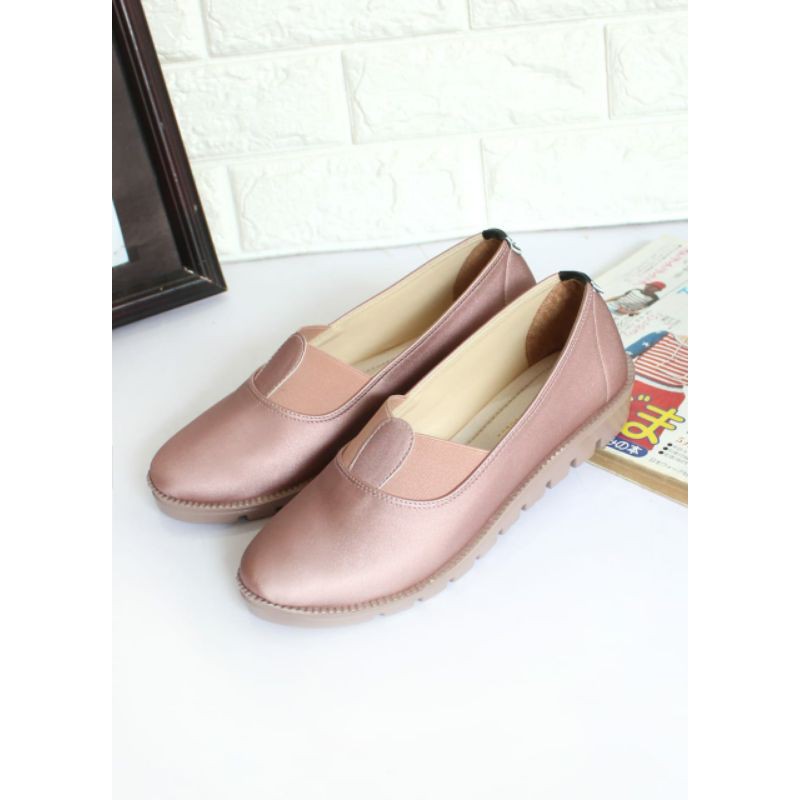 Milicca Sepatu Wanita Slip on Rizkia Kasual