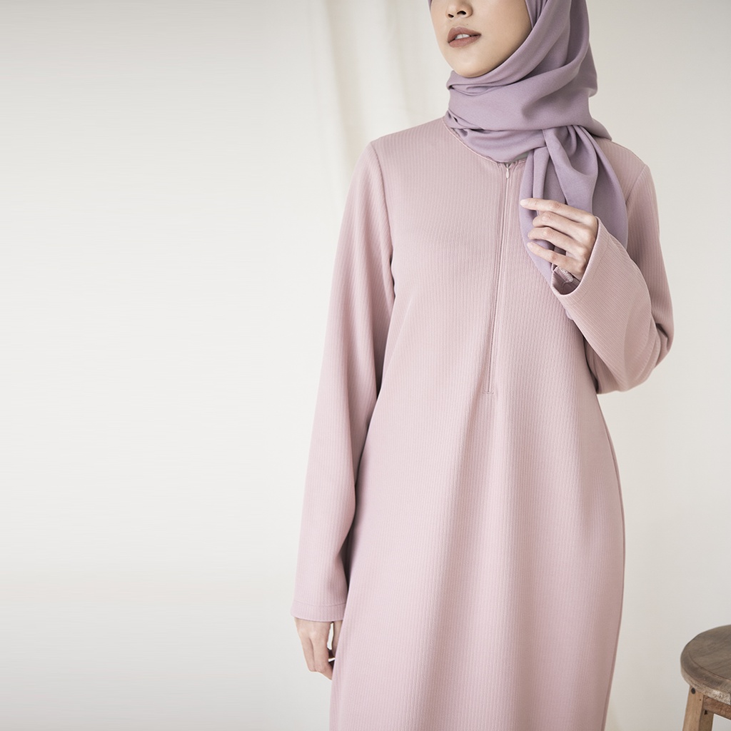 Smara by Aska Label - Basic gamis polos bahan knit busui friendly lengan panjang warna coksu, hijau, pink, burgundy, coklat milo