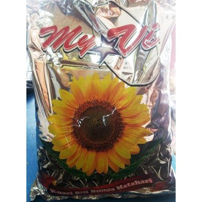 

Jual kwaci my vii bunga matahari kualitas super 2kg PROMO Berkualitas