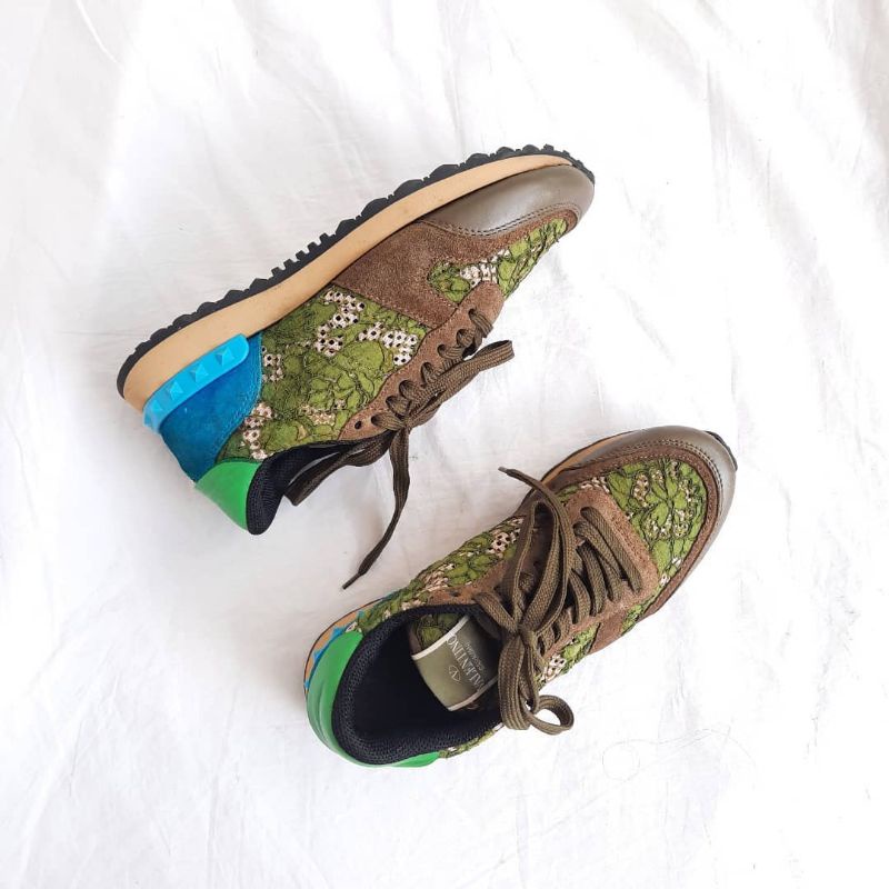 Valentino Garavani Lace Rockrunning Sneakers Second