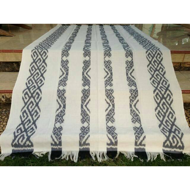 Kain Tenun Troso Blanket Etnik Toraja (Edisi Putih)
