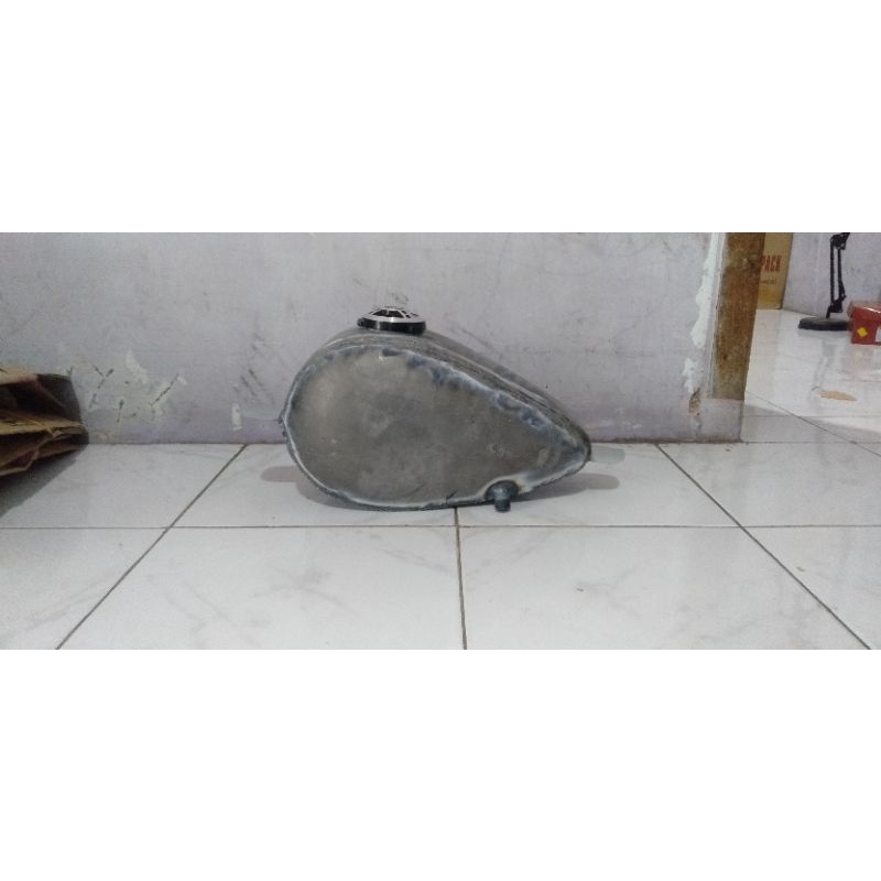 Tangki mini chopper choper peanut pianut japstyle jap scrember bomber bober zundep motor custom bras