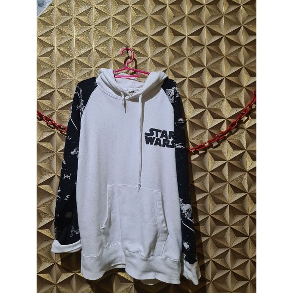 HOODIE UNIQLO X STAR WARS SECOND