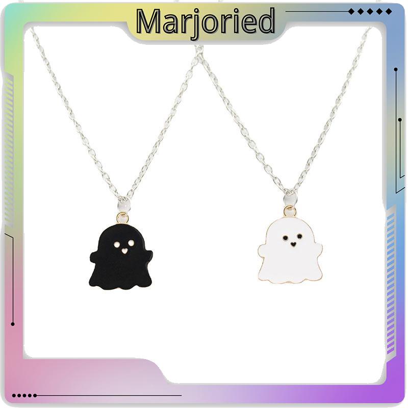 Kalung Rantai Dengan Liontin Kartun Hantu Warna Hitam Dan Putih Untuk Hadiah Halloween-MJD