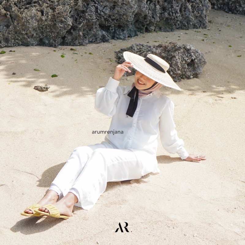 Sora One Set - Setelan Wanita Silk Premium