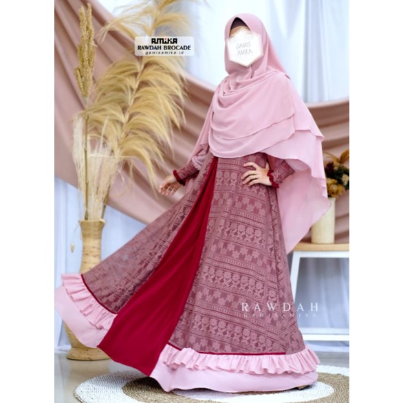 Rawdah Gown