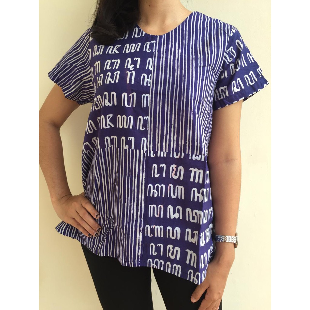 Atasan Batik Biru Aksara Jawa - Putih Wanita M L XL (BKA-004)