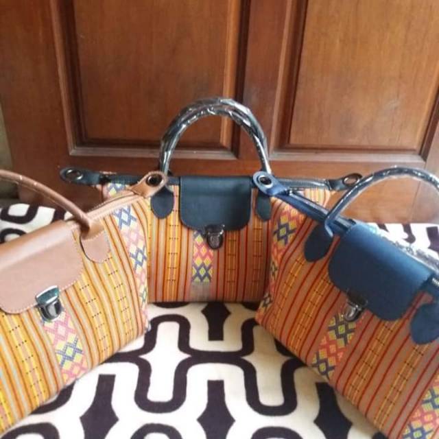 Tas kombinasi Tenun Asli NTT