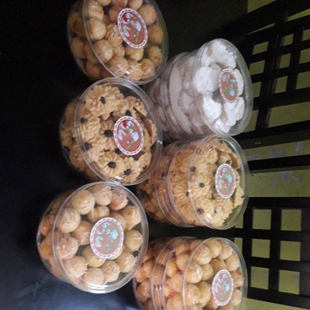 

Jual aneka kue lebaran