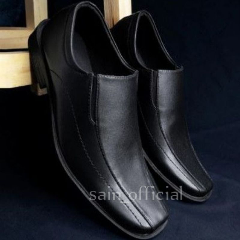 sepatu pantofel pria Pantofel Hitam Pria