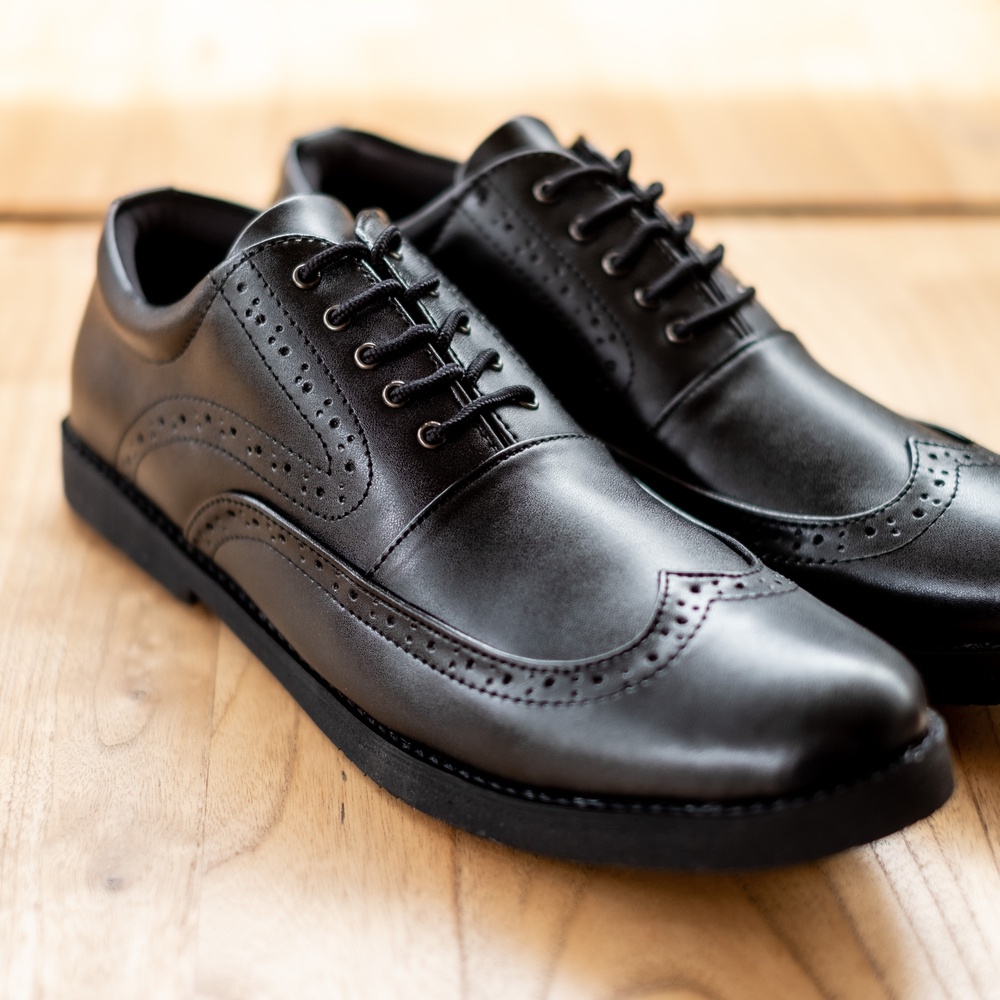 Sepatu Kantor Formal Giant Flames Kenzie Black