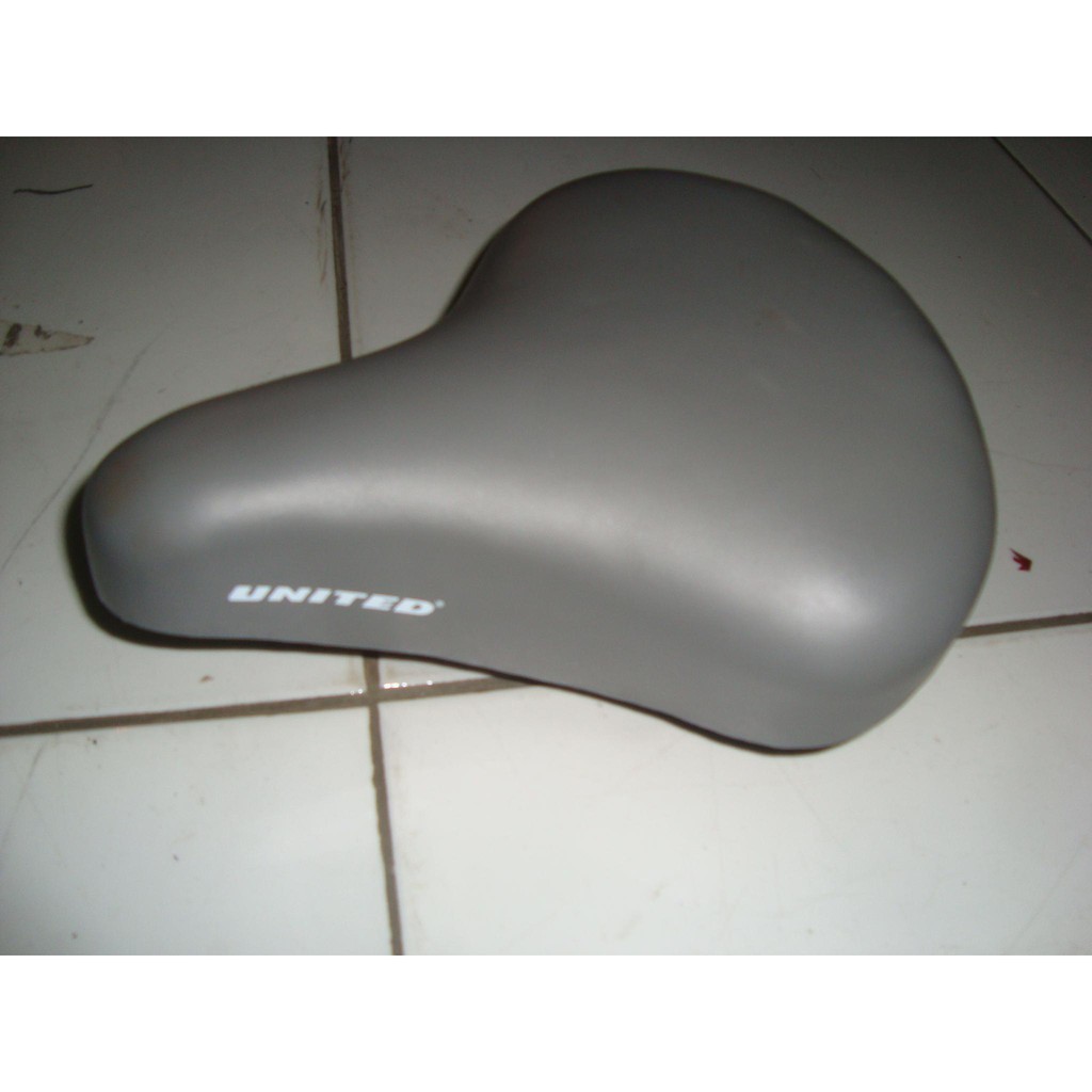 Sadel sepeda mini united