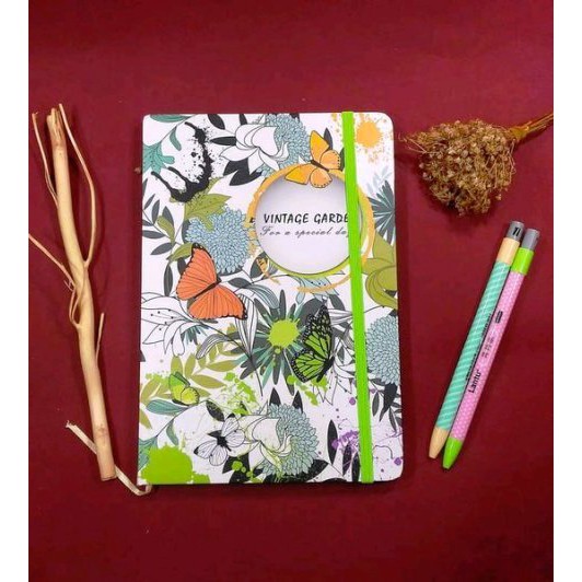 

Buku Diary / Fancy Notebook dengan Hardcover design Vintage Garden
