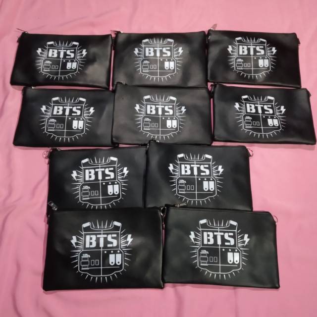TAS BTS CLUTCH BTS
