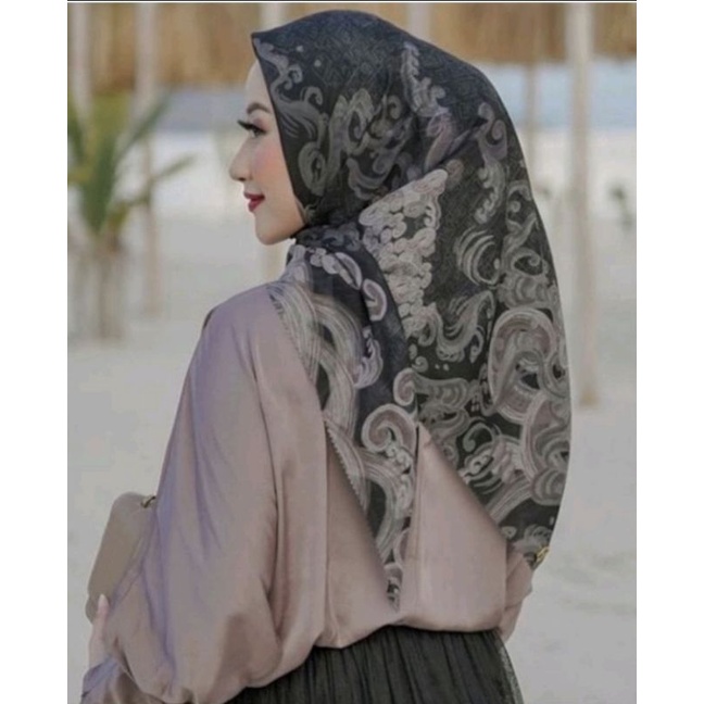 BUTTONSCARVES WAVE BLACK SOLD