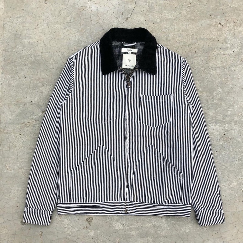 work jaket blanked like a Carhartt