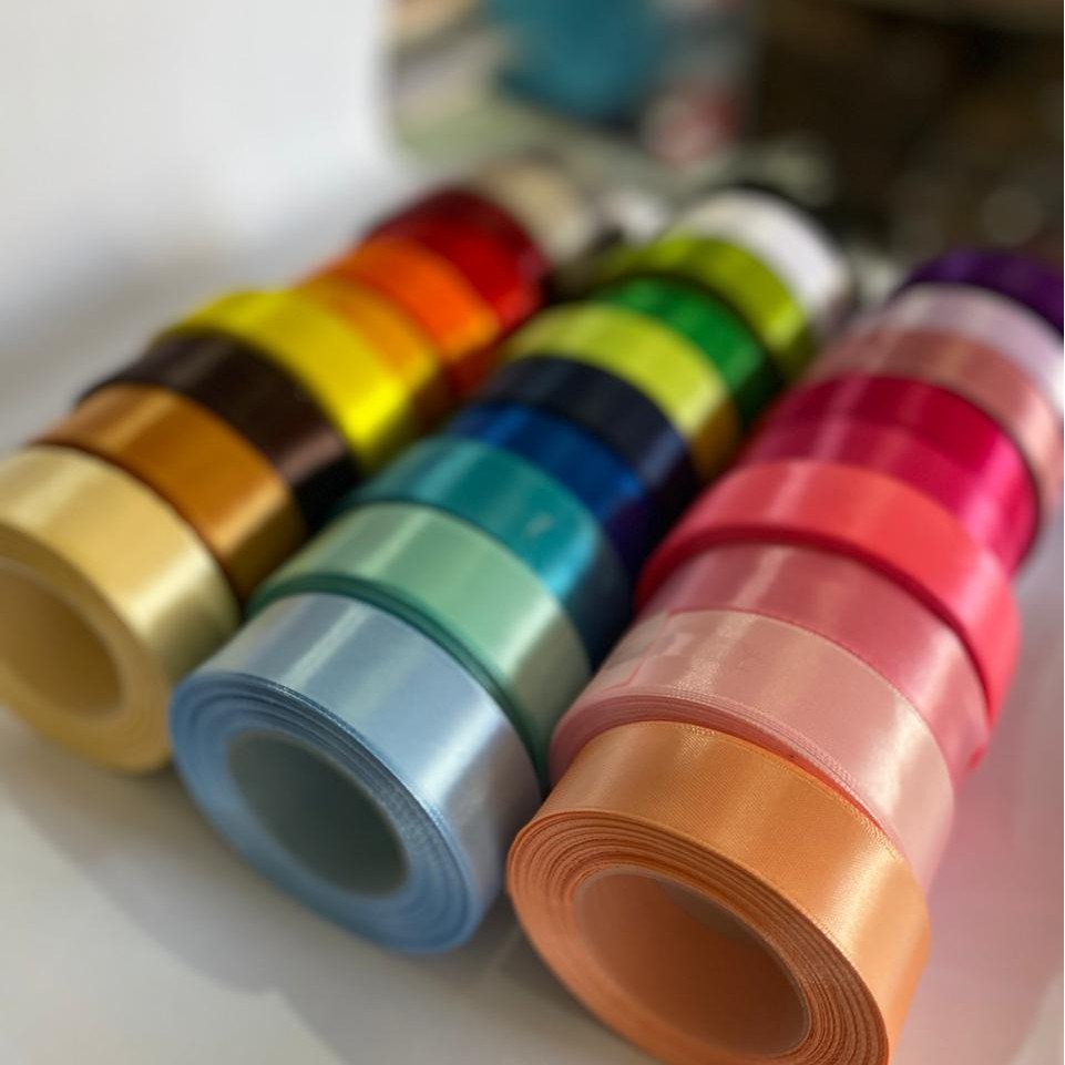 

Pita Satin Polos, Pita Kain 1 inch, Pita Kado Gulungan