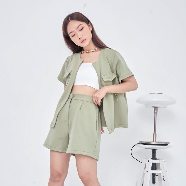 [TAVIA] SKYLAR SET  / SETELAN WANITA / BAJU SET CELANA PENDEK-Sage Green
