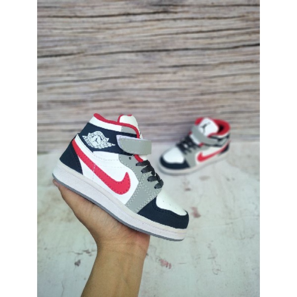 SEPATU ANAK NIKE AIR JORDAN NAVY GREY GRADE ORI SEPATU ANAK COWOK