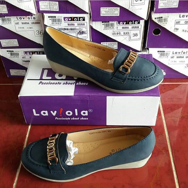 Sepatu brand matahari