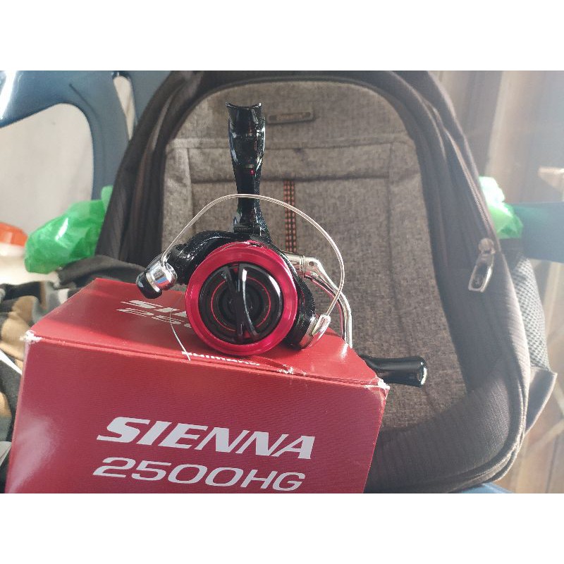SHIMANO SIENNA 2500 HG SECOND