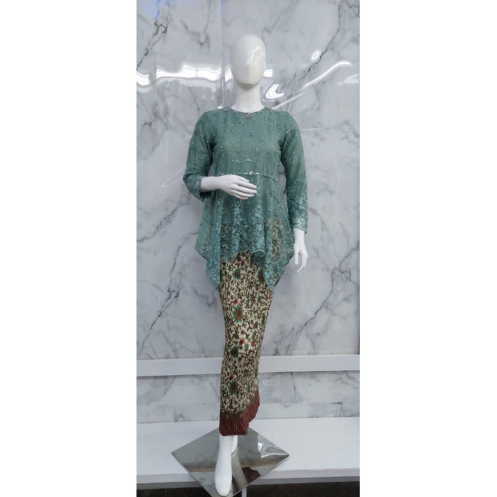 Kebaya dres tulle bordir mutiara