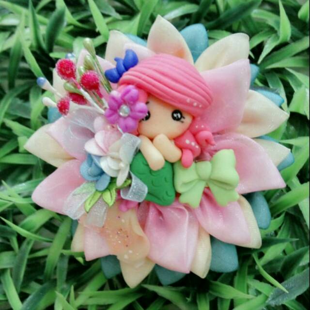 Jepit rambut Ariel clay doll