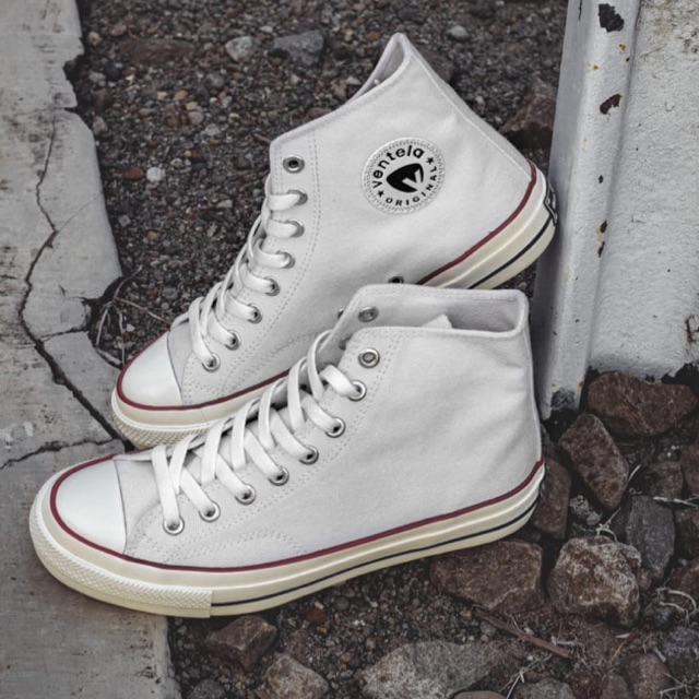 Ventela bts 70s white high