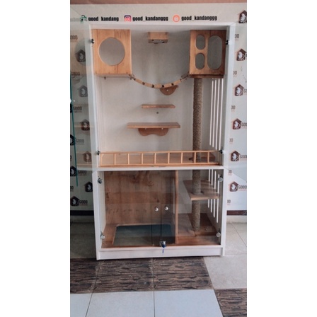 Kandang ukuran besar model cat duco putih & Interior warna kayu natural.