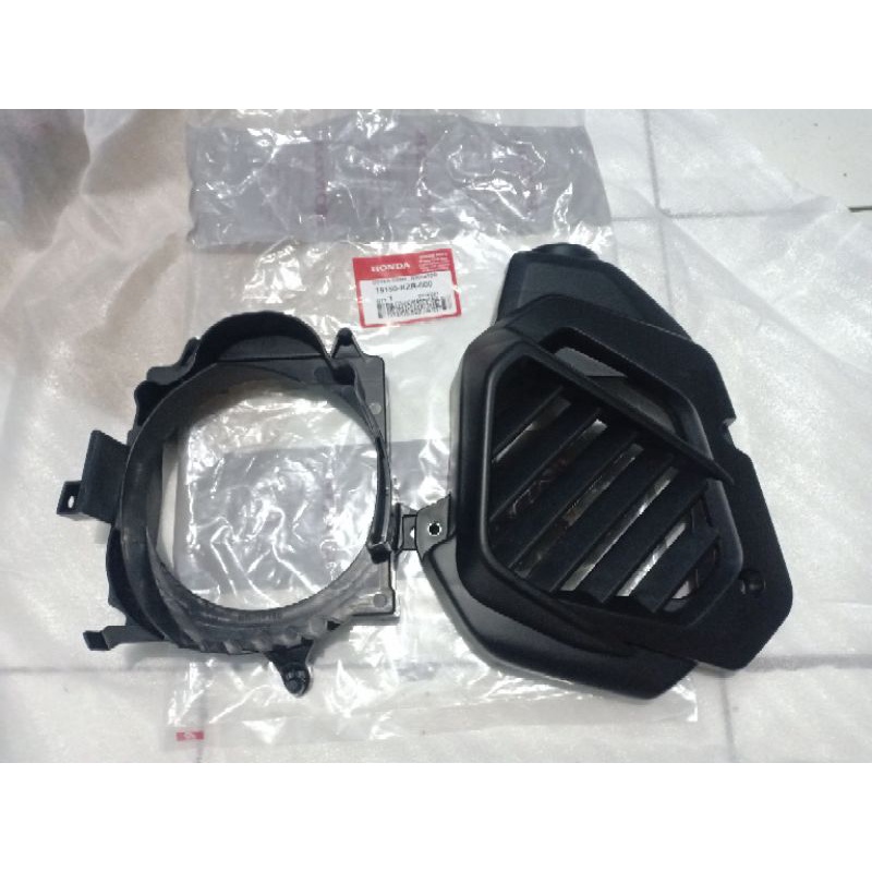 Tutup cover radiator KZR plus dudukan dalam radiator Honda Vario 125 old Vario 125 150 LED