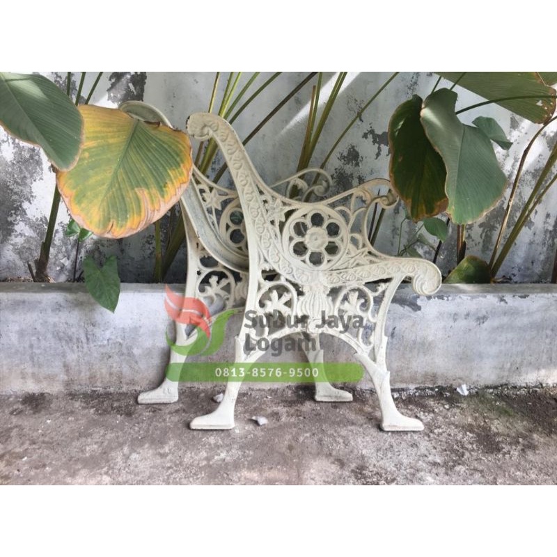 kaki kursi besi cor model proll