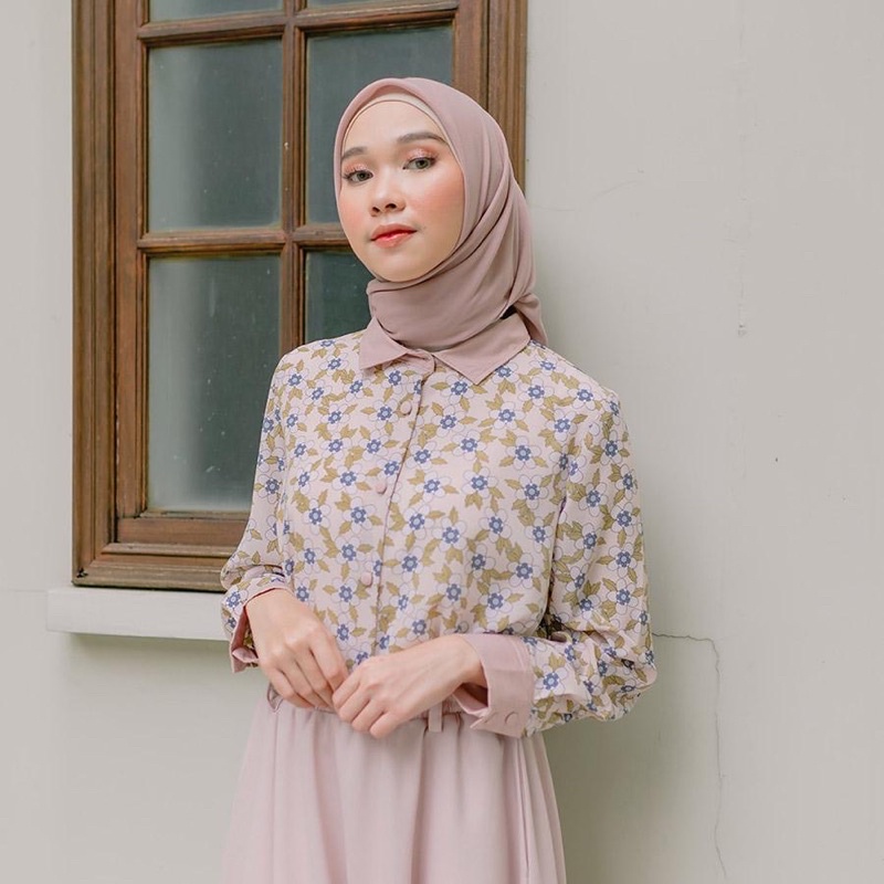 HC x Thatal Miskha Floral Pattern Top HijabChic