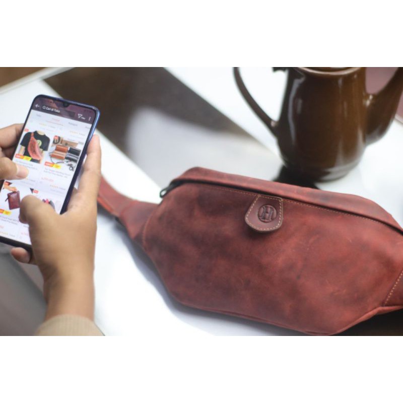 Tas kulit Waist Bag KENJI Crazy HorseTas Dada Sling bag