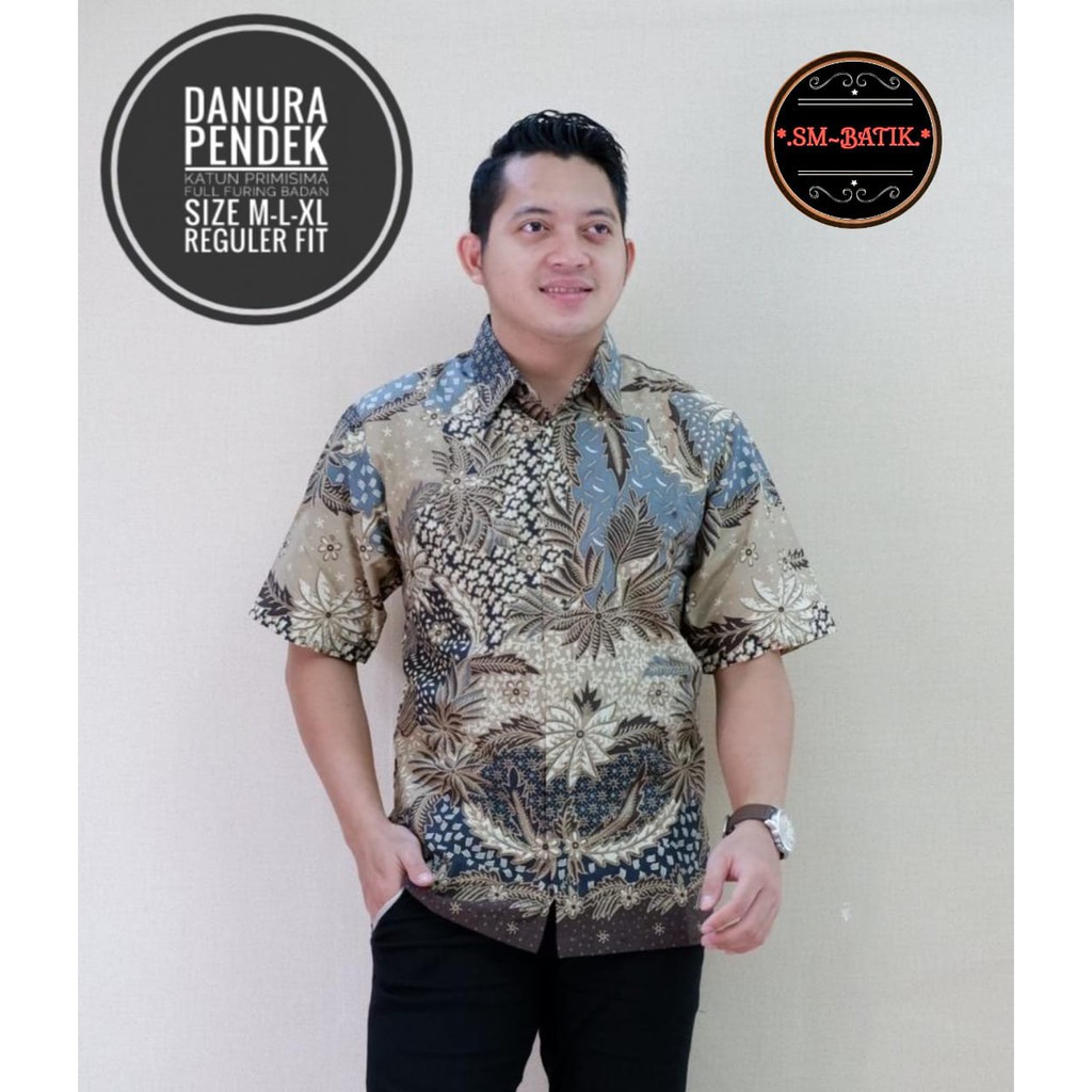 DANURA SM BATIKSOLOAMANAH BAJU KEMEJA BATIK SOLO PRIA LENGAN PENDEK PANJANG LAPIS FURING ATASAN BATIK PREMIUM MODERN KATUN HALUS PEKSI WIBOWO LESMANA HITAM PARANG TRUNTUM COKLAT PANJI LESMONO ADIWANGSA GOLD PERMANA MERAH ASWANGGA 6 PARANG DIRGA GODONG KLA