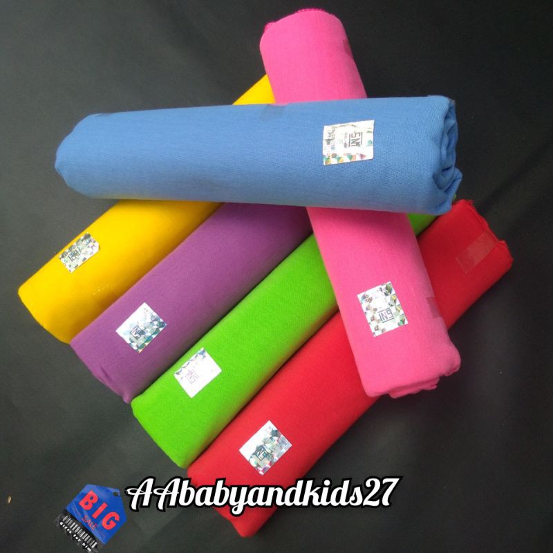 1PC Bedong Pelangi Polos Rene Ukuran 110x90 Cm-Bedong Lembut Rene Rainbow