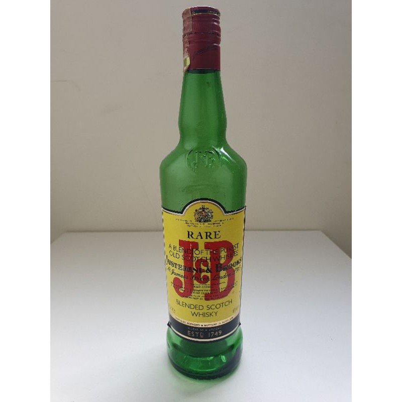 Botol bekas J&B WHISKY