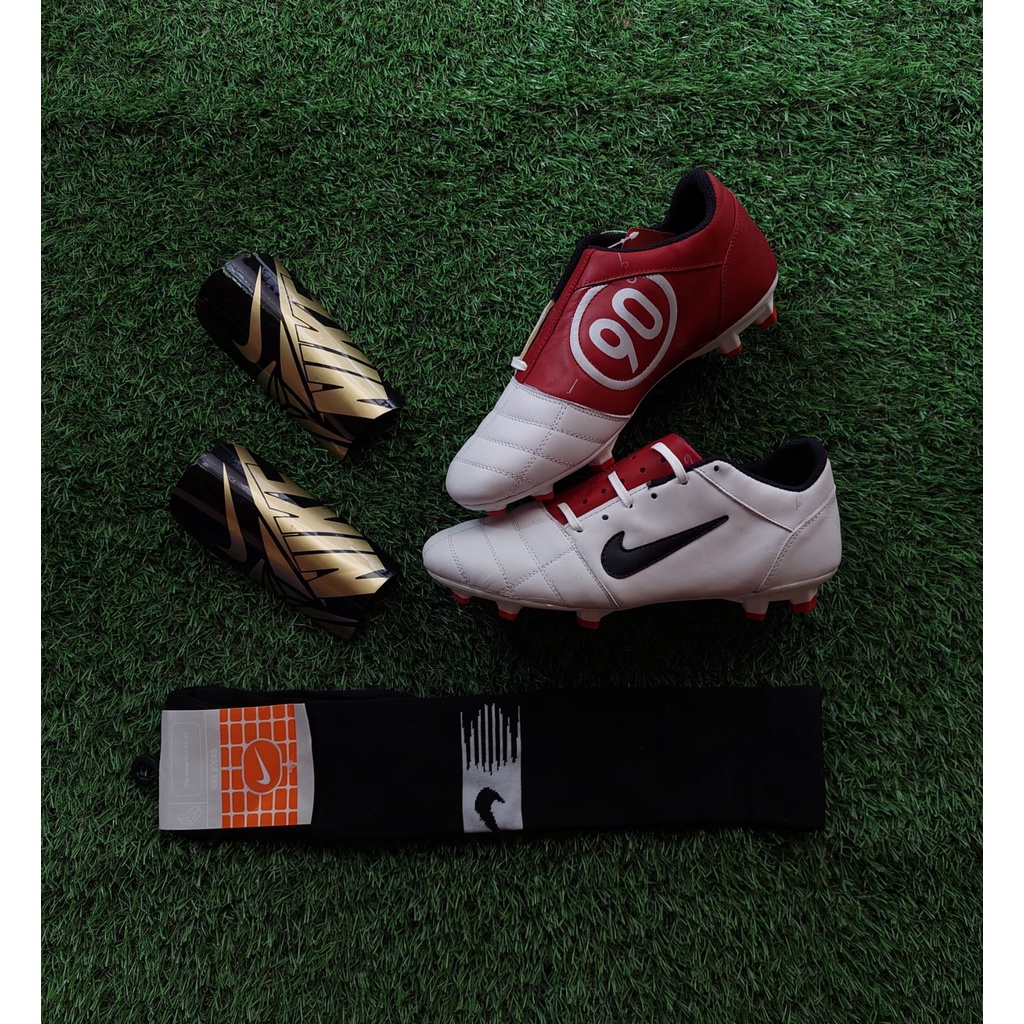 Paket Sepatu bola T90 kulit // sepatu bola kulit murah