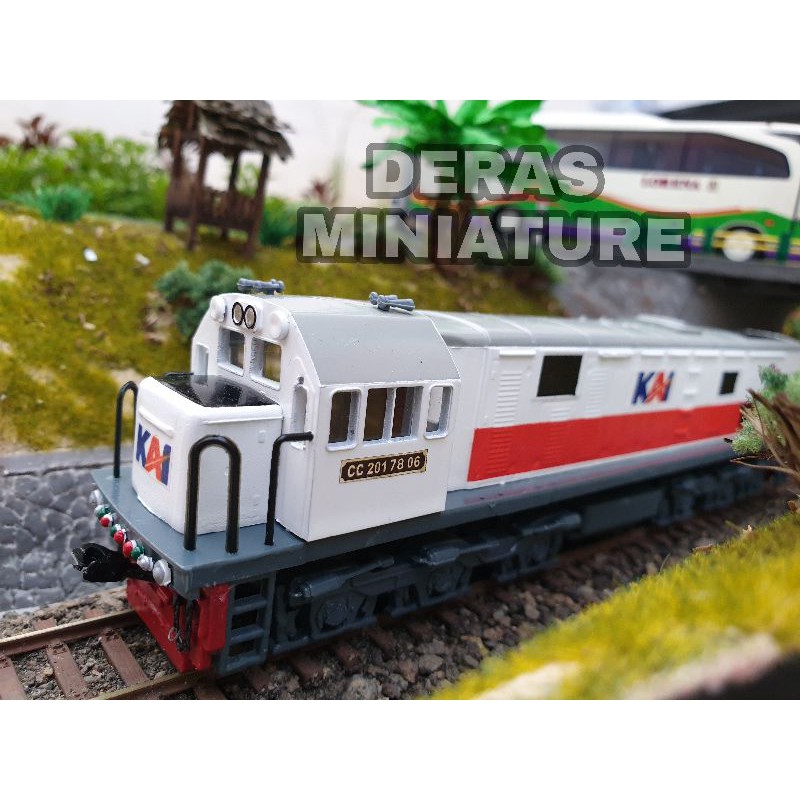 Miniature Kereta Api CC201 7806 KAI 2020
