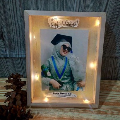 [PROMO NEW PRODUCT] PAKET CETAK FOTO SCRAPFRAME 3D POP UP FRAME 3D 6R + LED CUSTOM GIFT