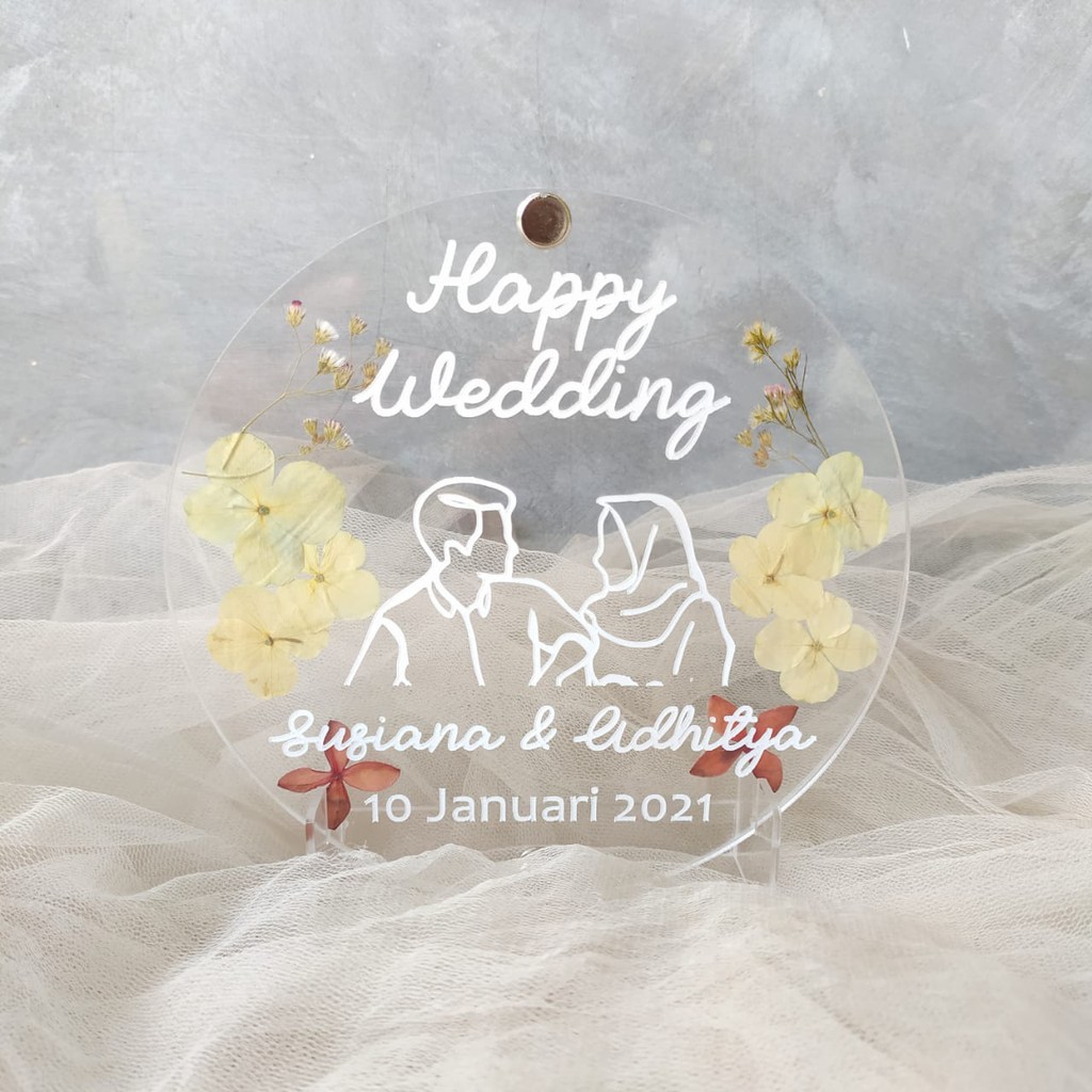 Figura Kaca Akrilik Bulat Kado Wisuda / Ulang Tahun 15 cm