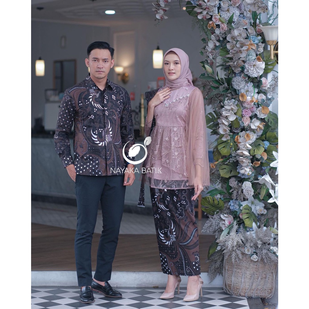 KEBAYA COUPLE ENVY - BATIK COUPLE KEBAYA MODERN - KEBAYA KONDANGAN - KEBAYA WISUDA TERBARU - COUPLE BATIK BROKAT TULLE MUTIARA  - SET KEBAYA COUPLE MECCA SERIES