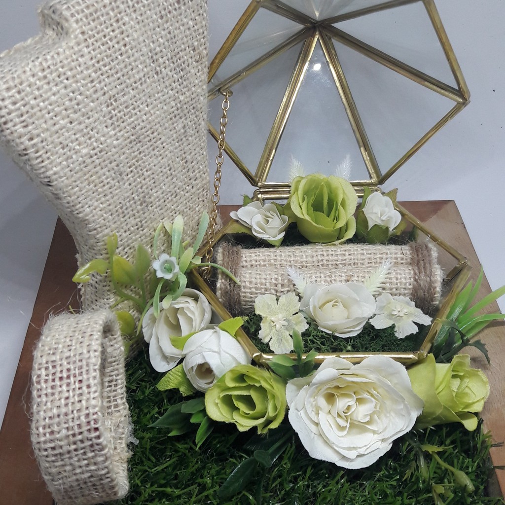 Hantaran seserahan pernikahan kotak cincin gelang dan kalung ring box