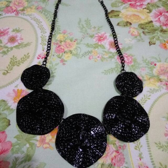 Kalung fashion